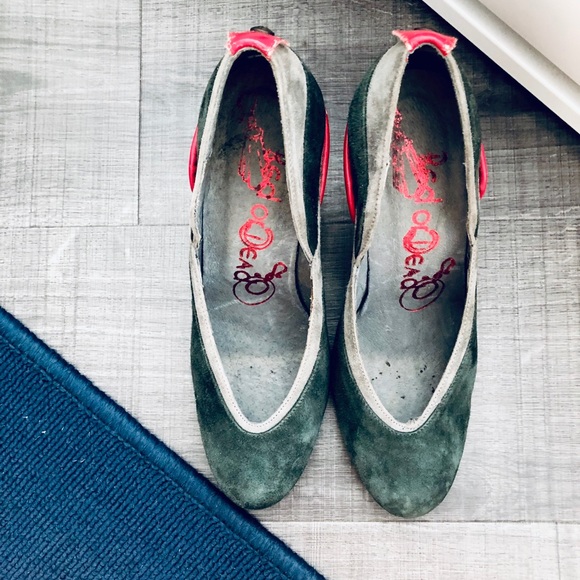 Edgy Cone Heel Pumps - Picture 3 of 5